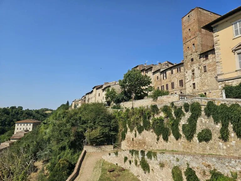 Destination guides, food, #beeroclock, and #dogfriendly travel are what rjontour is all about. See my latest posts...

rjontour.com #travelblogtuesday