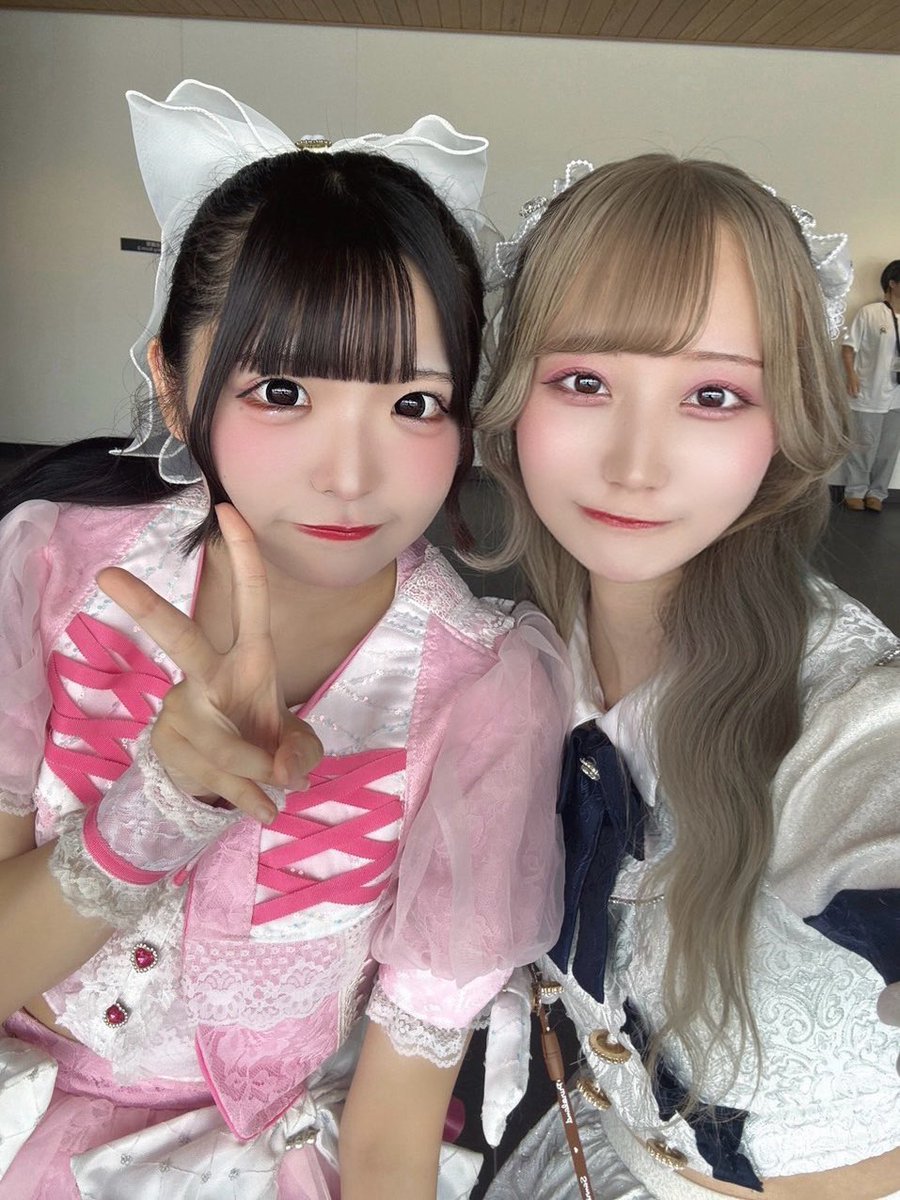 aerolipop_yura's tweet photo. 東京にぴんくのゆいぴちゃんいた‼️ https://t.co/sMoe83qGsO