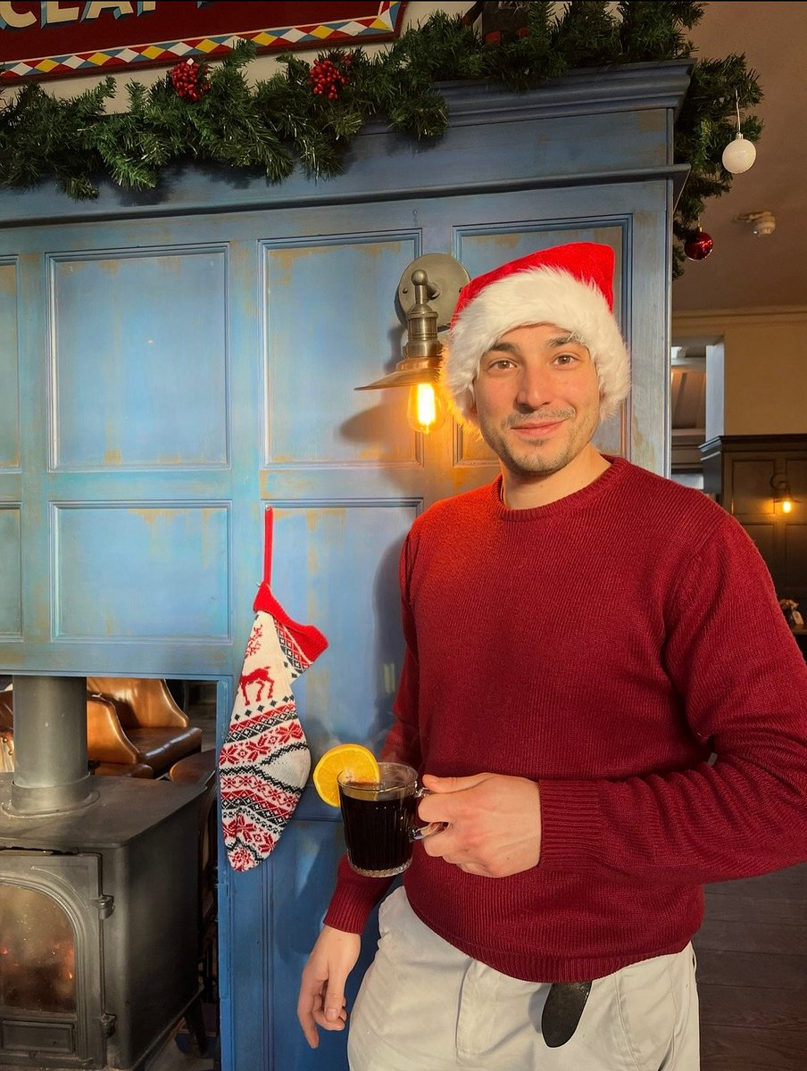 ThePrincess_E5's tweet photo. 100 days until Christmas! We know that sounds like a long time but when you think about it that’s only 14 Sundays… So get in early and book your spot, we’ll take care of everything else! 

#youngspubs #100daysuntilchristmas #youngsmas #hackneypub #eastlondonpub https://t.co/Am0qugeVTr