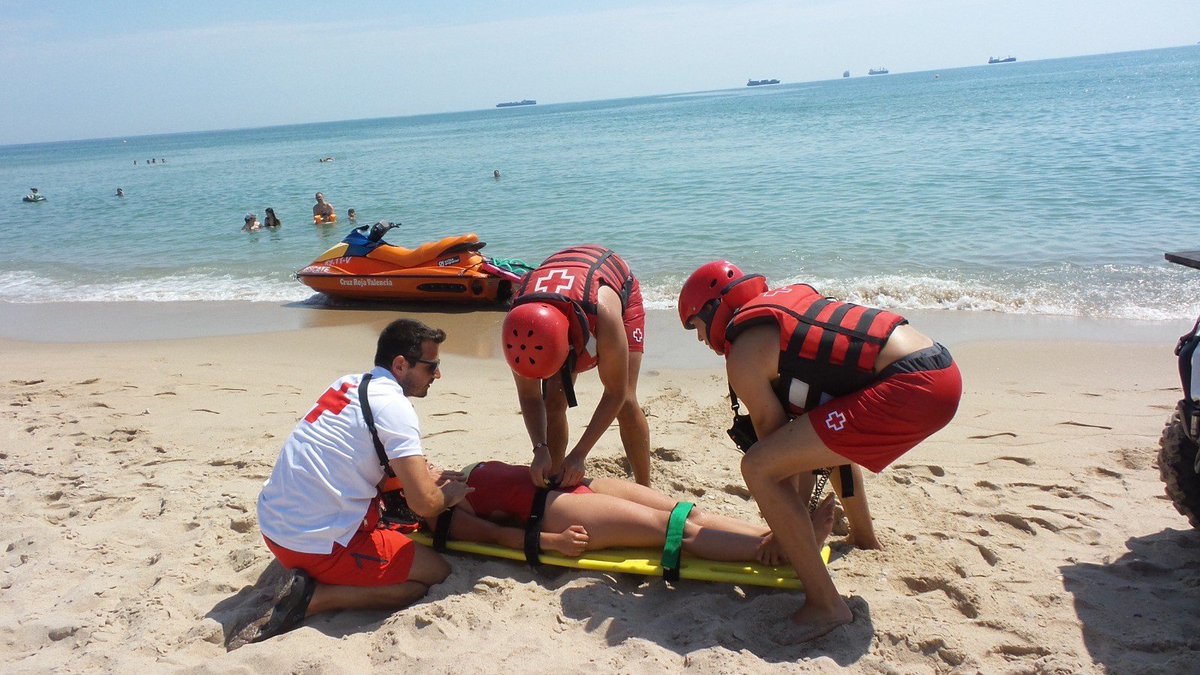🏖️🛟Tanquem la temporada d'assistència i socorrisme a les #platges amb 8.084 intervencions

📈Augmenten les atencions lleus▶️744 per meduses

Més de 5.700 assistències al bany per a persones amb mobilitat reduïda ♿

🔗lc.cx/I2_u9Y