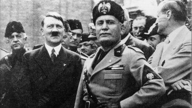 sarais53's tweet photo. Merde di *ieri, e quelle di questi tempi.
#FuckWars https://t.co/sRftEC1Y3s