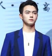 こんばんはぁ～🌠
今日は本当に嬉しい日になりました✨🥰✨️
久し振りに許凱ちゃん🩵に会えましたぁ～🎉🎊
現在１位ですが２位との差が４２票です😭😭😭
お時間がありましたら投票に行ってほしいわ
📱ポチポチお願い🙏🙏
＃XuKai ＃シューカイ🩵