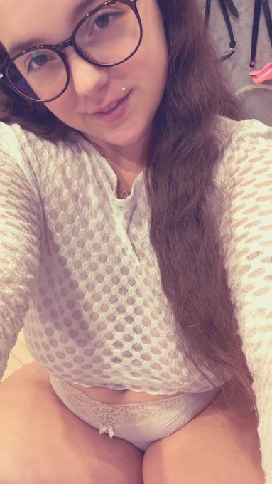 La binoclarde 🤓 vous passe le bonjour 👋 
t.me/christelleboul