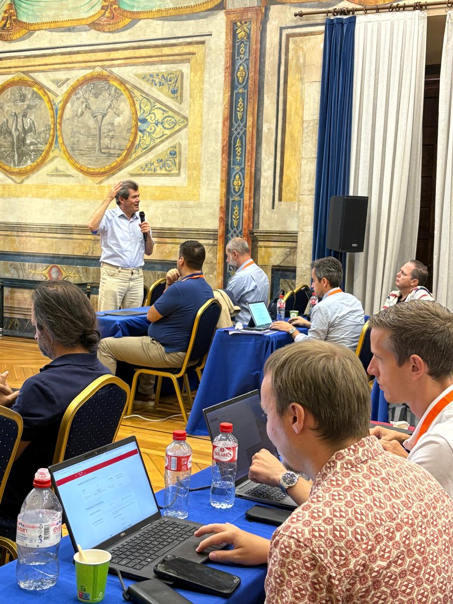 dAIEDGE's tweet photo. ☕ After an energizing coffee, networking, and more interviews with our partners, we return to the room!
👉 It's time for #WP3, presented by @SINTEF.
🔎 We explore Tasks T3.2 and T3.3.
📄 And we discover deliverable D3.4. https://t.co/Q68VGRWvqI