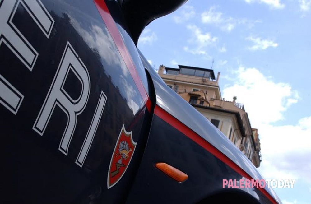 Traffico di coca e hashish, 7 arresti: "Base a Falsomiele, così inondavano Palermo di droga" ift.tt/20gFi4s