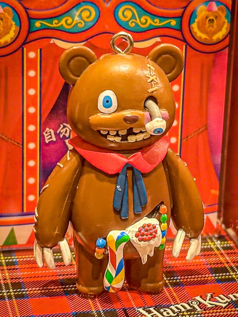 usj_me's tweet photo. ハミクマグッズ
コレクタブルアクリルスタンド付きキーチェーン（全5種/シークレットあり）
#ビバリーヒルズギフト
#USJ #ユニバ #ハミクマ #USJハロウィーン https://t.co/fmt7lnPcDK