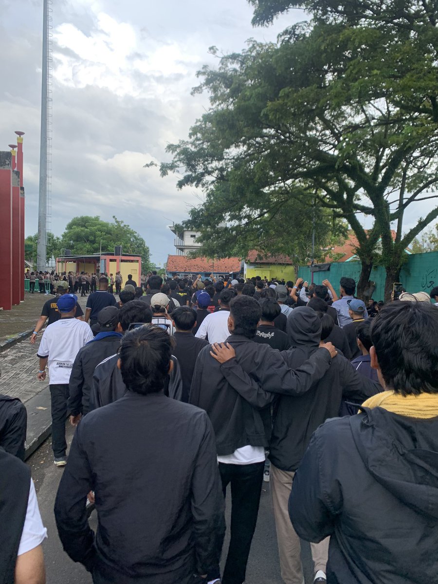 rplzssss's tweet image. 24525