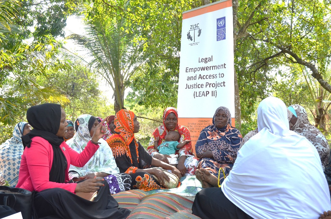 zlsczanzibar1's tweet photo. On Sept 15 and 16th, 2025, ZLSC, with support from @unwomenafrica, conducted a legal aid outreach at Kikungwi, Unguja.
📚 Empowering rural communities with legal knowledge
⚖️ Promoting access to justice for all
#LegalAid #Zanzibar #AccessToJustice #UNDP #ZLSC https://t.co/B0gXE73IUa