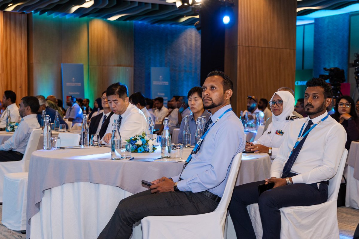 BCC_mv's tweet image. Over 700 participants joined the “From Maldives to Global Markets - Unlocking E-Commerce with Alibaba” event — a milestone in driving Maldivian MSMEs toward global opportunities.
@MoEDmv 
#AlibabaInMaldives #MaldivesToGlobal #CreativeEconomy #MoEDT #BCC #DhiveheenahIskan