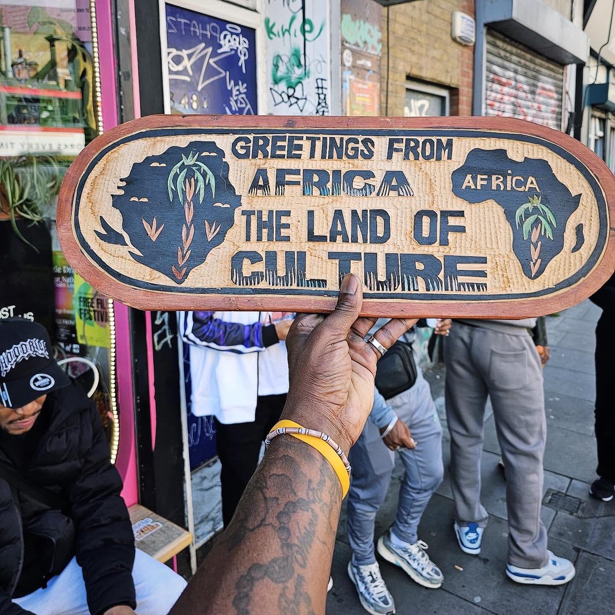 Boysayso__'s tweet image. We gathered again for the best independent music festival in London - South by South South East with live music performances and Djs @DashTheHenge @theolddispensary @thebearcamberwell Big shoutout to everyone that made it 💿

ogogororecords.com

#afrohouseuk 
#music 
#afro