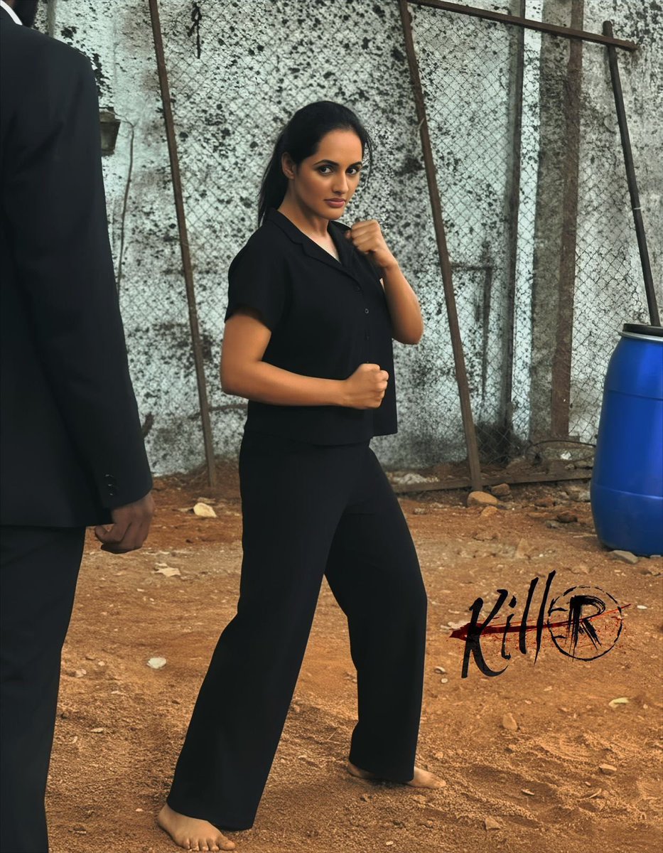 baraju_SuperHit's tweet photo. 🔥No stunt double. No shortcuts.
Just raw rage, grit & power. 🔥
#KillR #JyotiPoorvaj #SuperSHE #Killer
Written & Directed by #Poorvaaj
#thinkcinema #Mergexr
Post production works are under process. https://t.co/EV2QNYgrjU https://t.co/KIIoshgZEc