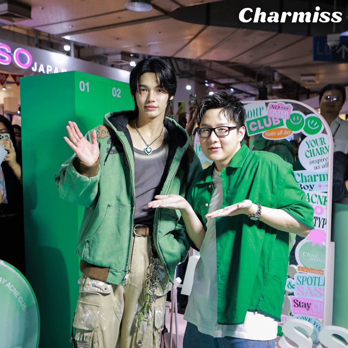 Hello98_th's tweet photo. กรี๊ดสนั่นสยาม! Charmiss เปิดตัวพรีเซนเตอร์ ‘วิน เมธวิน’ ควงคุชชั่นเขียวตัวดัง พร้อมแคมเปญ #ผิววินได้ทุกวัน
🔗https://t.co/BLC4oETokk
#CharmissXWinMetawin #winmetawin #Charmiss #CharmissCosmetic #คุชชั่นเขียว #ผิววินได้ทุกวัน #CharmingClub #LetItCharmรับน้องผิววิน https://t.co/6hO3UIGzV8