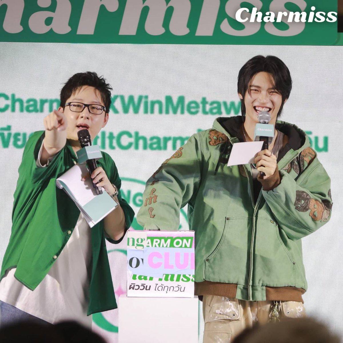 Hello98_th's tweet photo. กรี๊ดสนั่นสยาม! Charmiss เปิดตัวพรีเซนเตอร์ ‘วิน เมธวิน’ ควงคุชชั่นเขียวตัวดัง พร้อมแคมเปญ #ผิววินได้ทุกวัน
🔗https://t.co/BLC4oETokk
#CharmissXWinMetawin #winmetawin #Charmiss #CharmissCosmetic #คุชชั่นเขียว #ผิววินได้ทุกวัน #CharmingClub #LetItCharmรับน้องผิววิน https://t.co/6hO3UIGzV8