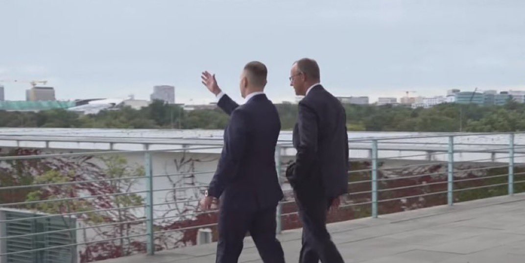 Wojtek64968985's tweet image. A tutaj, Friedrich, postawimy centrum logistyczne Dino.