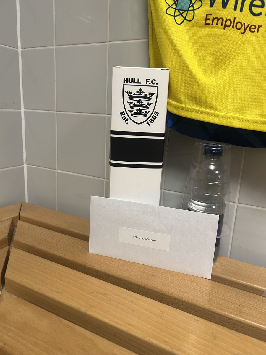 ratch06's tweet image. Thank you @hullfcofficial