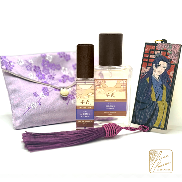 RT🙏!

Introducing my new perfume collection, inspired by 🌙Jinshi &amp;🍃Maomao from #ApothecaryDiaries !

Available in 10ml/30ml with a unique bottle design, embroidered pouch, &amp; wooden charm designed by <a href="/Camiiie4/">Cami🌸 (VGEN Comms: OPEN)</a>!

Open for 🇵🇭 preorder, can pickup at Cosplay Mania!
Link below⏬!