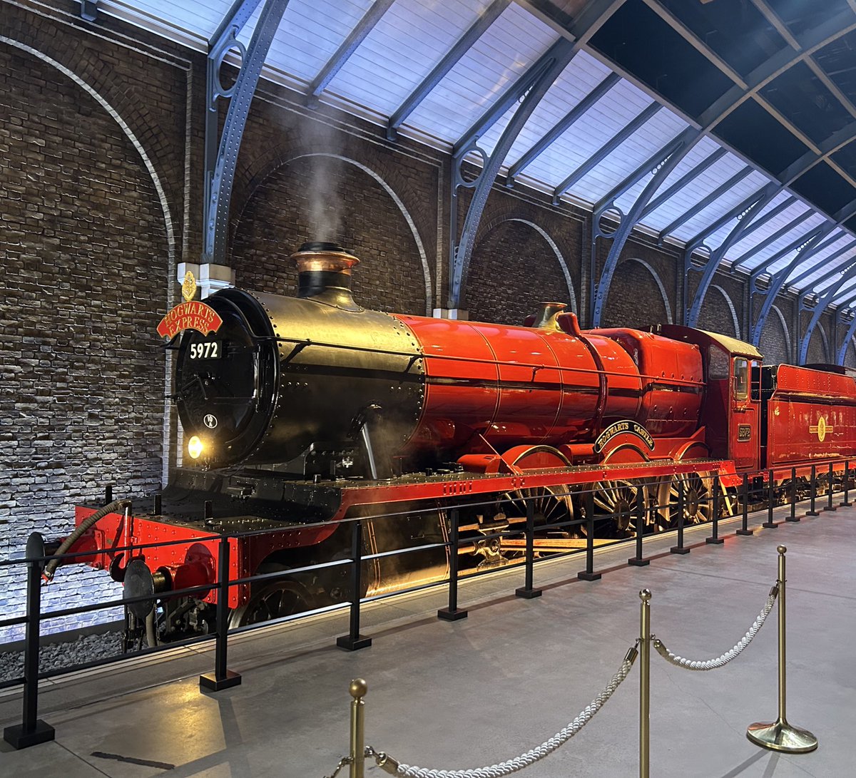 m1_to_r1's tweet image. そらねこさん(@mfmfsora_0174 )とスタジオツアー行ってきました〜🤍

この日のために映画を観た
めちゃくちゃ楽しめました感謝❣️