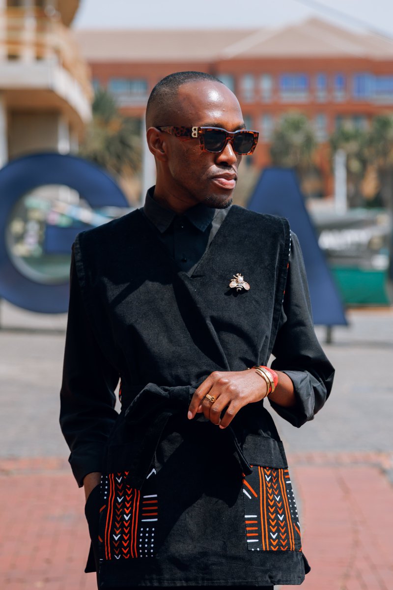 BashaUhuru's tweet photo. Basha Uhuru is back, celebrating the vibrant theme: “Celebrating the Legacy of Creative Expression.” Whether it's art, music, dance, or fashion, the Basha family knows how to bring the energy!
Check out some of the stunning fashion moments from the event. #BashaUhuru #fashion https://t.co/yhfVwltPWK