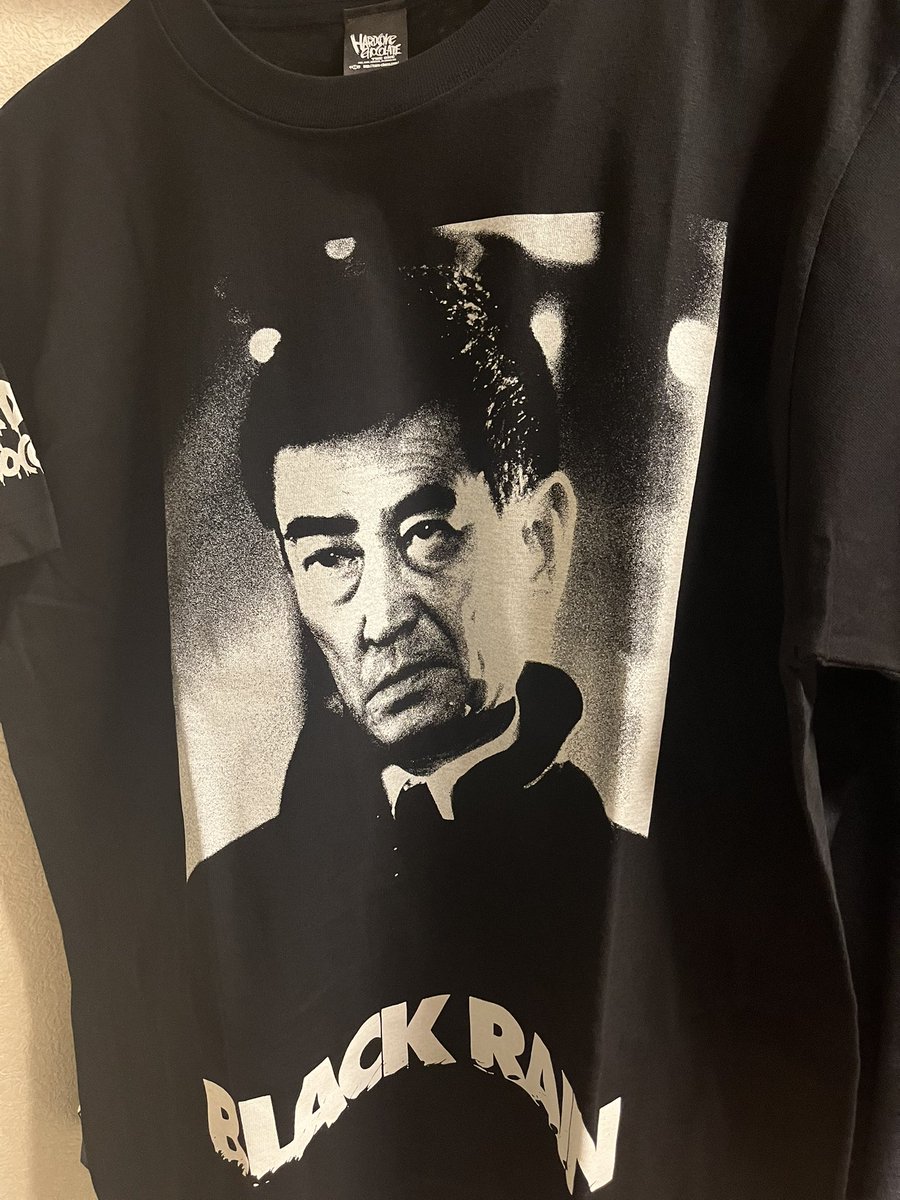 SNIT5109's tweet photo. ハードコアチョコレートのブラックレインTシャツを即買いしてしまった。
高倉健カッコいい！ https://t.co/92KWjrIURv