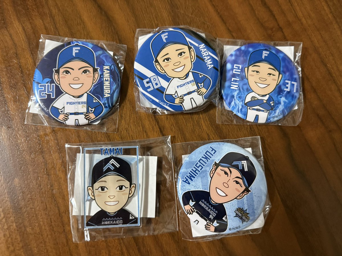 o83e_ram's tweet photo. お1つ500円でお譲りします
ガチャ缶バッジ
アクリルスタンド
#金村尚真
#福島蓮
#古林睿煬
#奈良間己
#玉井大翔
#北海道日本ハムファイターズ
#lovefighters https://t.co/YuHW1teoGC