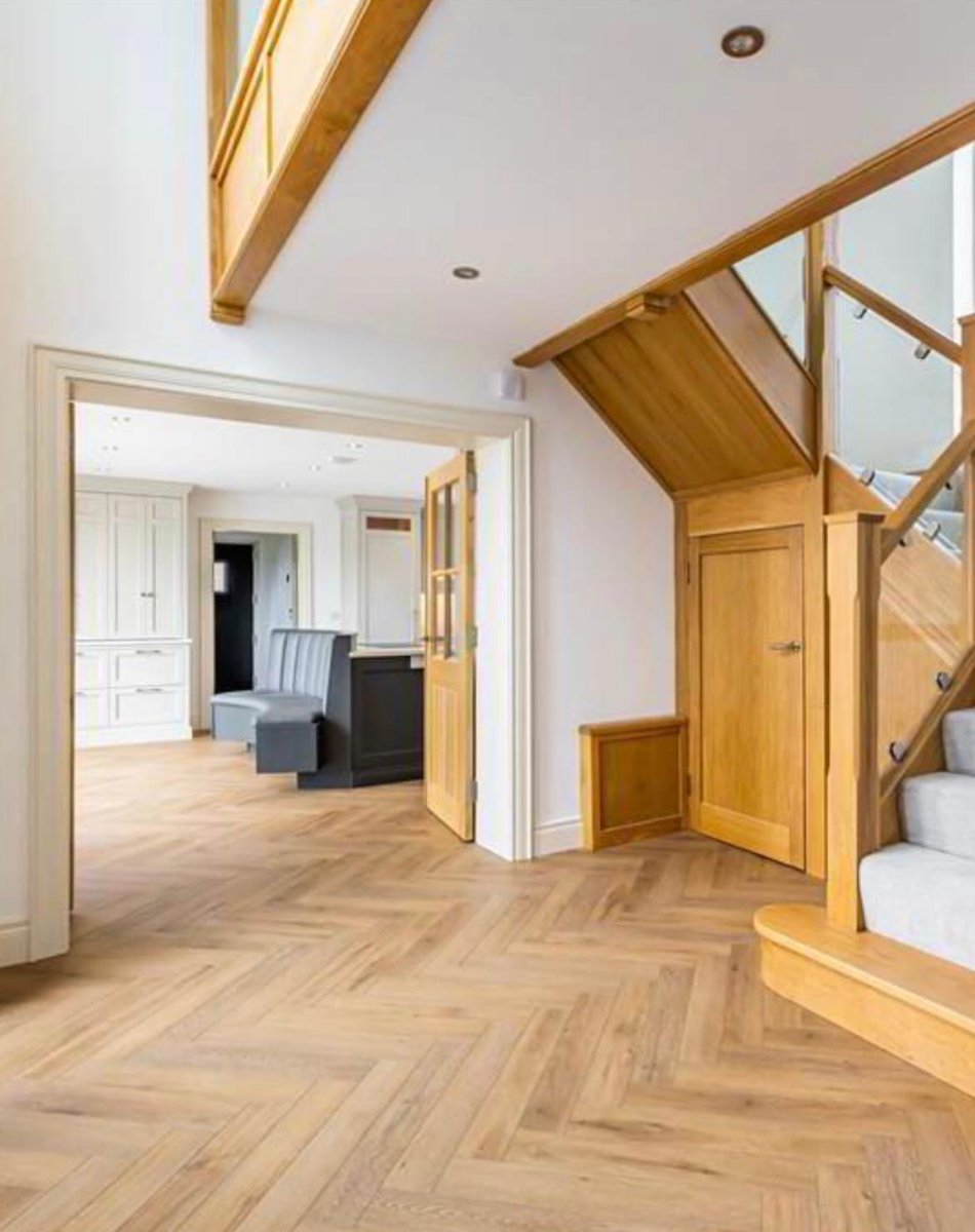PFL_Ireland's tweet image. Lumber Herringbone from the Naturals Collection by #Coretec Floors, expertly installed throughout the ground #floor of a house by Lisnasure Home Interiors and Flooring of Dromore.