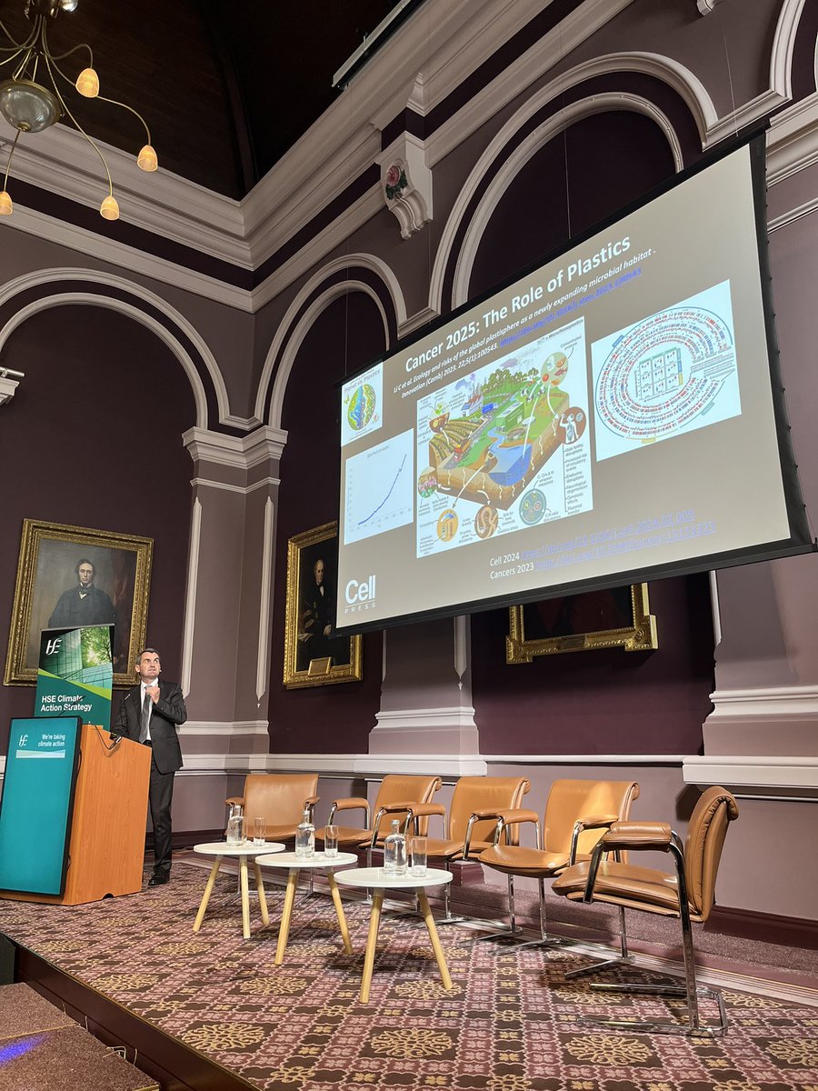 ClimHealthIre's tweet image. Prof Seamus O’Reilly presenting to a full room the devastating impact of plastic on the environment and cancer care.
#ClimateHealth – The Time is Now
@HSELive @ClimHealthIre @ProgrammeSpark @crowley_philip @RoisinQI