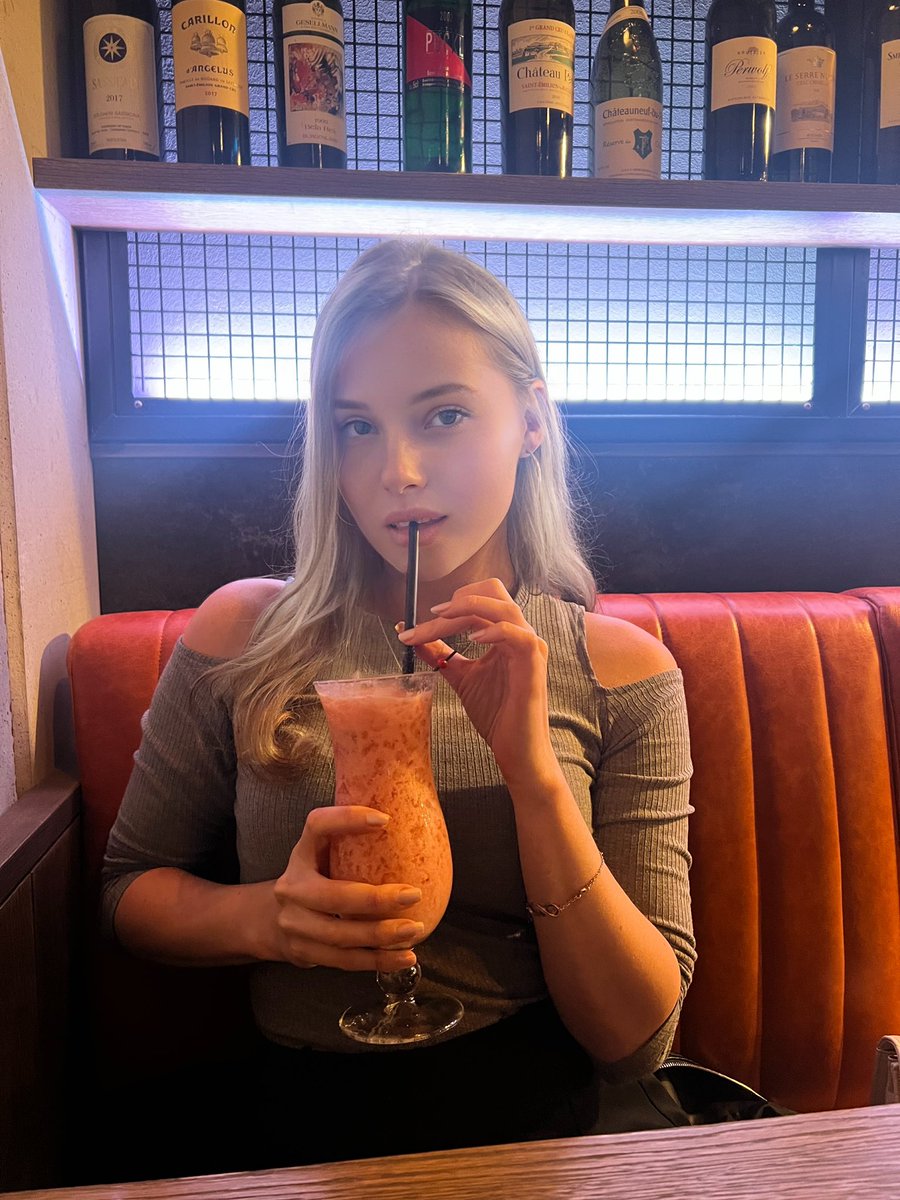 Careful… I sip sweet but I think dirty 😏🍓 What drink would you order for me if we were on a date right now?

#EnaValea #FlirtyVibes #SweetAndSpicy #DateNightEnergy #TemptationMood #USAMen #SoftSeduction