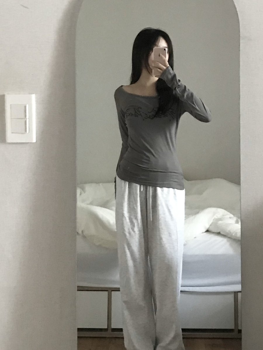 #광고 with 헬레네파리스 🍂🤍

개강룩에 최애 브랜드 코디 빼놓을 수 없겠지… 헬레네파리스 x 29cm 수요입점회 프로모션 기념 F/W 최애 제품들 소개해드릴게요 ♡  

#RT 추첨 다섯 분께 제 최애템을 보내드려요 🪽