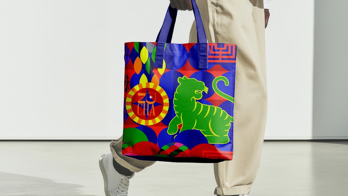 packagings's tweet image. ZŪCHA’s brand identity by Affogato Brand Design breaks free from #kombucha’s typical wellness minimalism, embracing a bold, urban aesthetic inspired by the neon chaos of #Asian street culture.

packagingoftheworld.com/2025/09/zucha-…