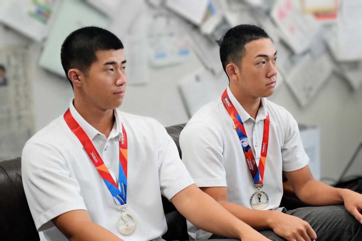 kendai_bb_ob's tweet image. 「ラグザス presents 第32回 WBSC U-18 野球ワールドカップ」に出場していた石垣元気と下重賢慎が沖縄から高崎に帰ってきました✨
ゆっくり休んでまた次のステージに向けて頑張ってもらいましょう🔥
#健大高崎
#石垣元気
#下重賢慎