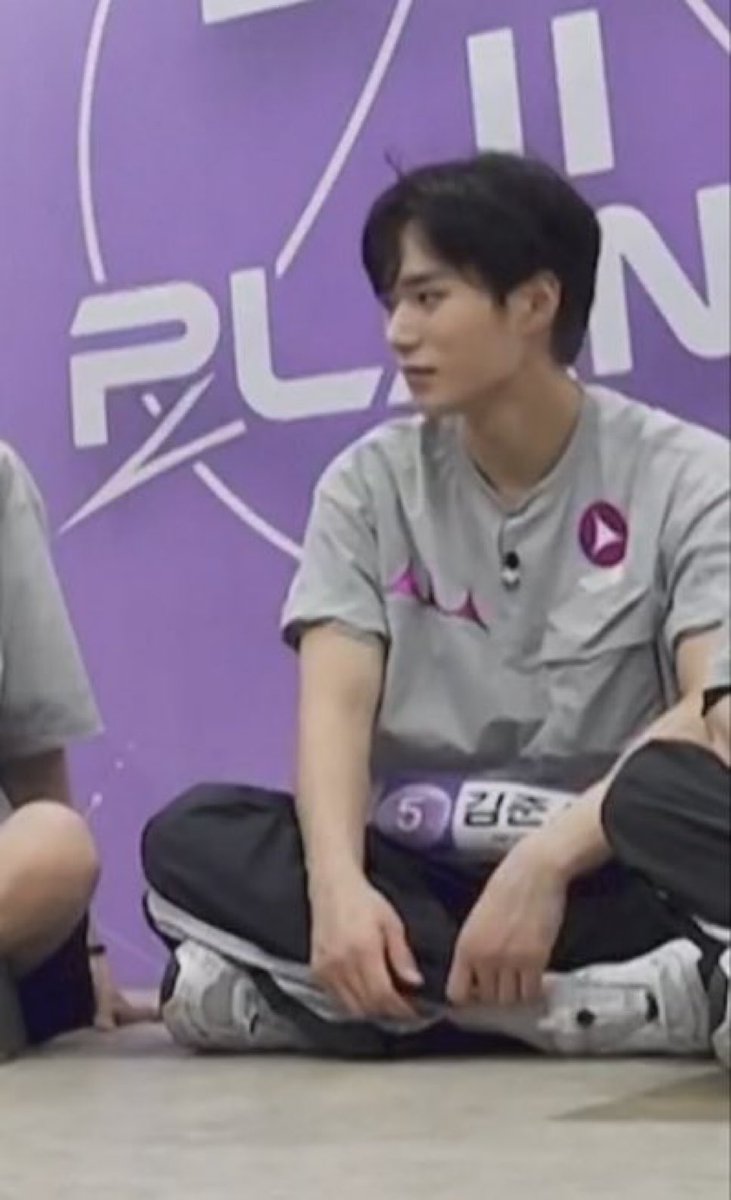 to_fireprince's tweet image. 콩든 시나물
시든 콩나물이라는 뜻