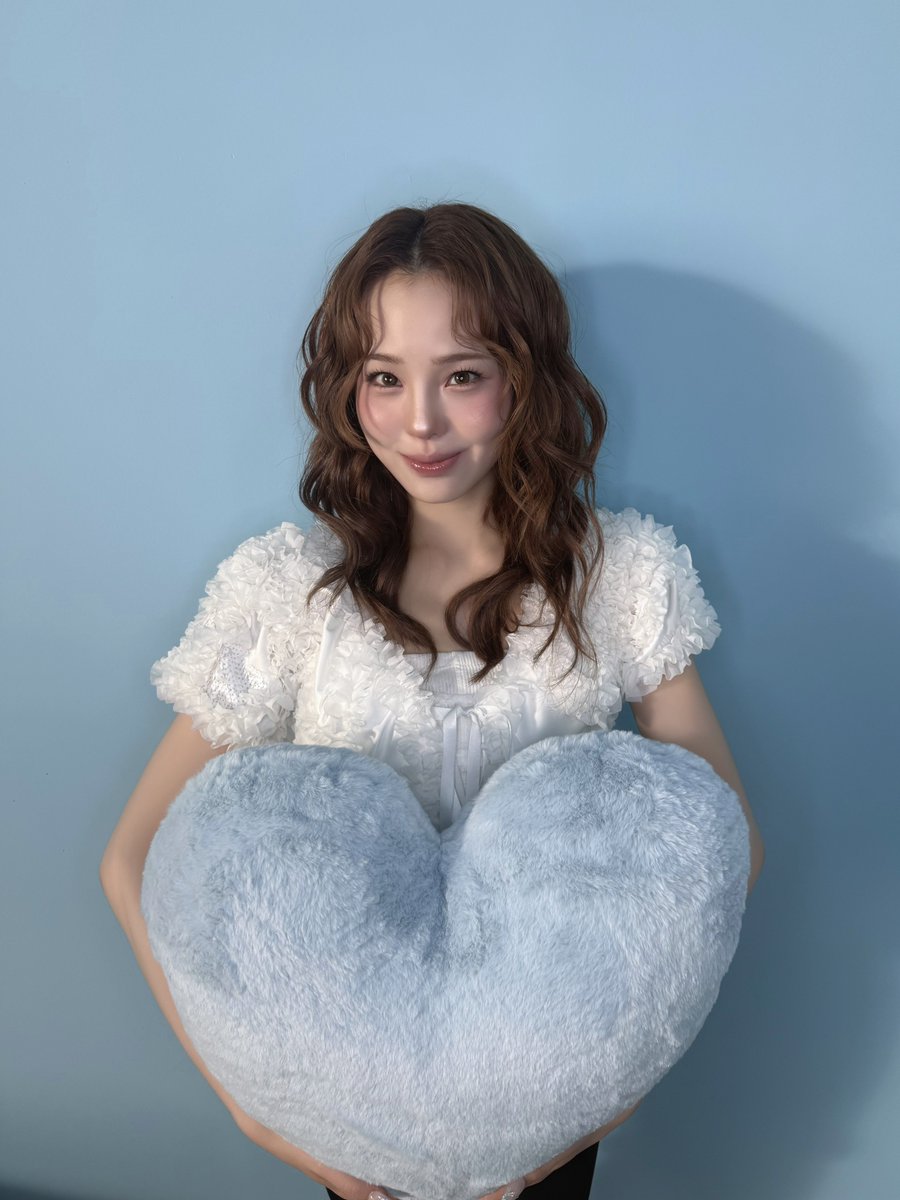 NiziU_CAM] NiziU 3rd Album『𝑁𝑒𝑤 𝐸𝑚𝑜𝑡𝑖𝑜𝑛』 Jacket