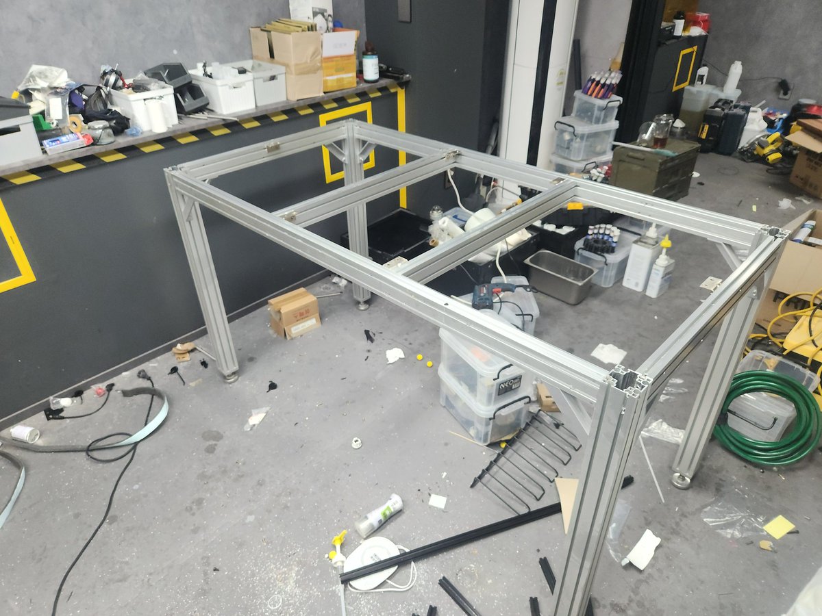 Airmodeling tweet media