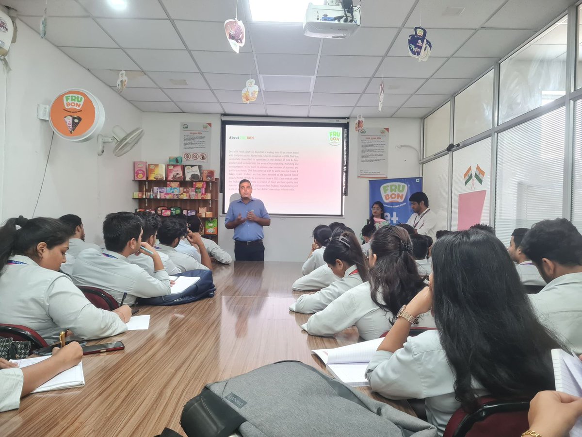 JAIPURJNU's tweet image. ✨ Industry Visit @ Frubon Jaipur ✨

MBA students from the School of Business &amp;amp; Management, JNU, explored real-world insights into operations, supply chain, sales, marketing, and quality management at Frubon Jaipur Manufacturing Unit.

#JNU #SchoolOfManagement #IndustryVisit