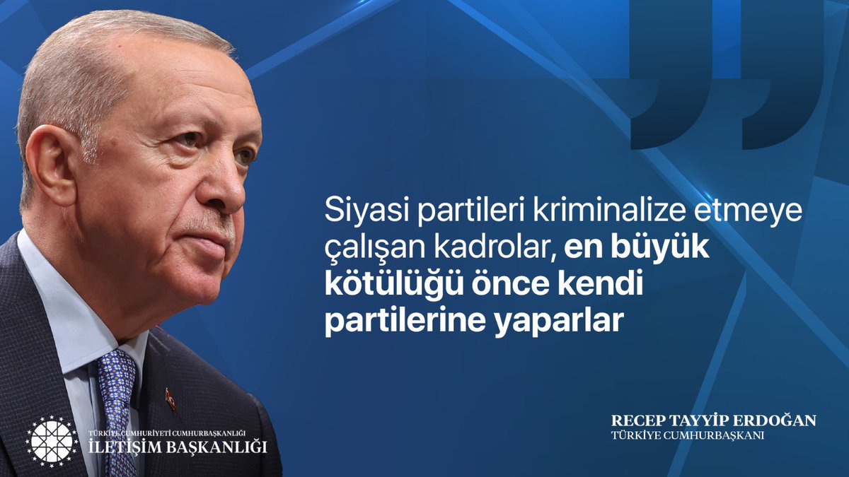 Cumhurbaşkanımız Recep Tayyip Erdoğan:

"Siyasi partileri kriminalize etmeye çalışan kadrolar, en büyük kötülüğü önce kendi partilerine yaparlar"

📍Katar Dönüşü Uçak Söyleşisi