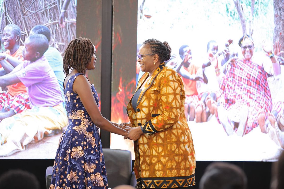 Lynn Namiiro 🌼💫 tweet media