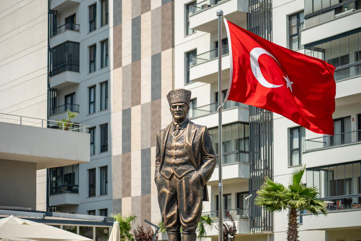 Bornova_TV's tweet photo. @bornovabld Orijinali https://t.co/h19q4C0wqk