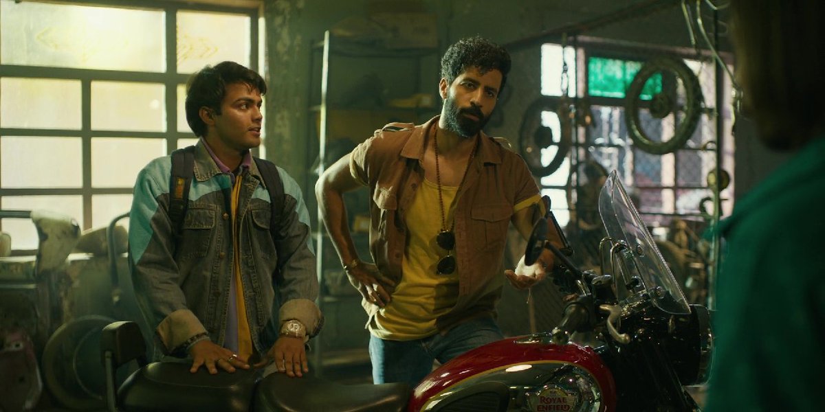 moonthesixth's tweet photo. The actors portraying Amavas and Bhugol deserve special recognition. Amavas brings such a unique blend of humor and heart to his role. Bhugol perfectly captures the essence of a well-meaning adding so much comedic timing to every scene. #Dupahiya @SparkySparsh @bhuvanarora27 https://t.co/aCdaFLraOS