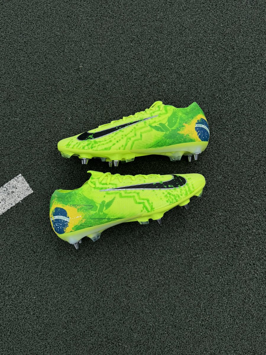 camcreatez tweet media