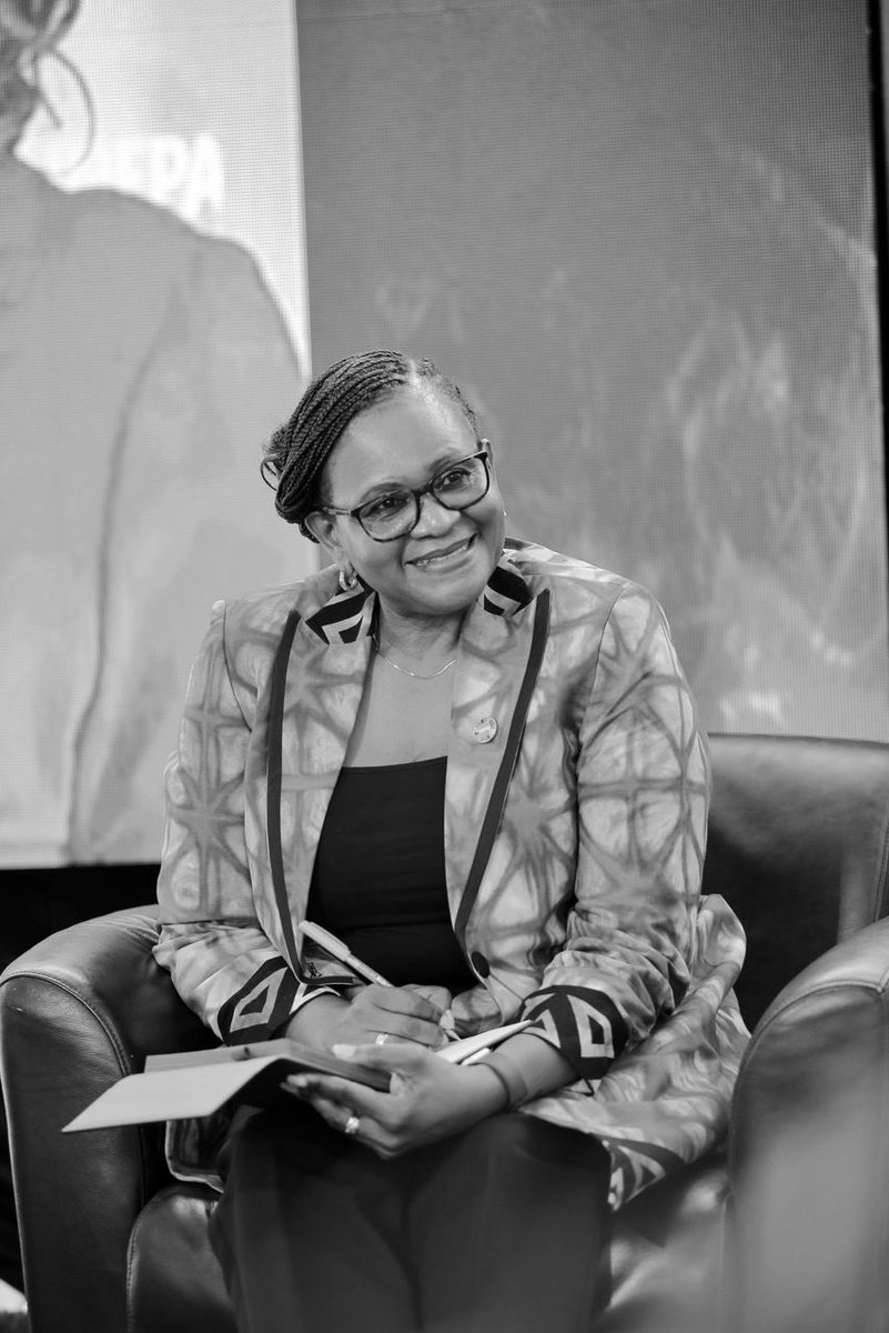 lynn_namiiro's tweet photo. She also emphasized the importance of including boys in these conversations. Respect for the girl child must be complemented by teaching boys to respect their own bodies and take responsibility in matters of sexual health.
#FireplaceWithUNFPARep https://t.co/ze6d4heH2v