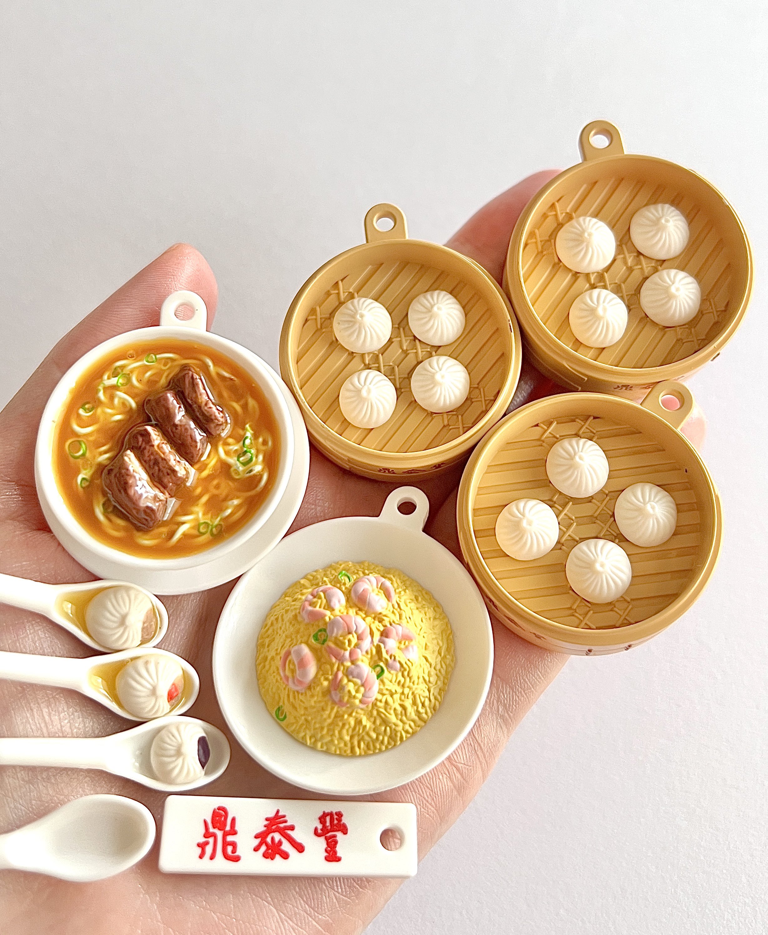 激レア　鼎泰豊 ディンタイフォン フィギュア　DIN TAI FUNG 箱付き 激レア 鼎泰豊 ディンタイフォン フィギュア DIN TAI FUNG 箱付き