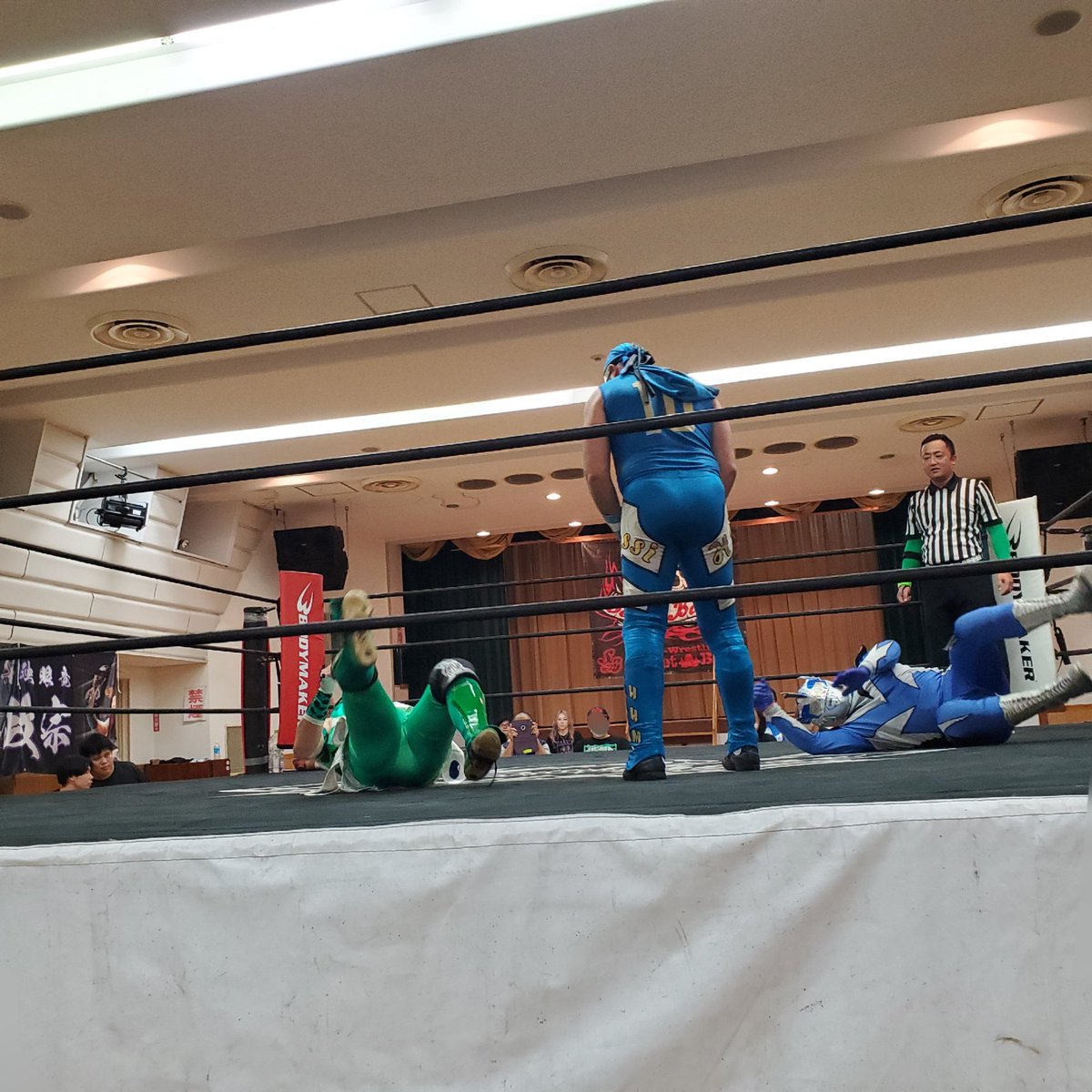 2025/9/15 高島平大会

なんとリアルの知り合い(東京在住)が会場に来てた。全試合終了後、挨拶しに行ったら「シークレットベース初めて生観戦したけど面白かったです！」と。

でしょ😁

#pw_secretbase