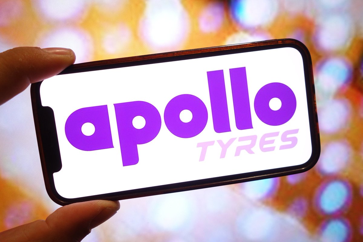 🚨BREAKING🚨

Apollo Tyres will be India's new jersey sponsor 

The sponsorship deal, worth Rs. 579 crore, spans three years and covers 121 bilateral games and 21 ICC matches

#IndianCricket #BCCI
#Apollotyre