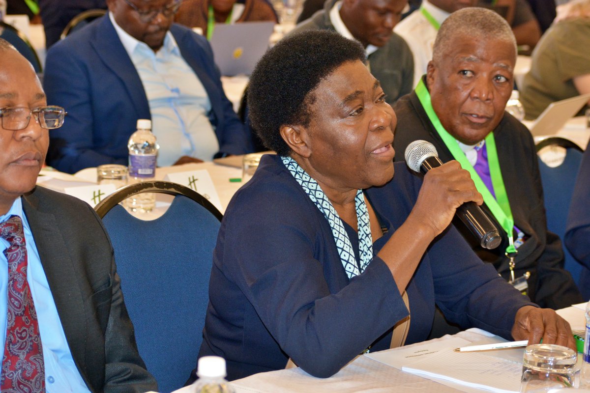 SilveiraHouse64's tweet photo. We are at the Zimbabwe Alternative Mining Indaba (ZAMI) 2025 in Bulawayo
Co-hosted with Silveira House , this year’s theme focuses on unlocking mineral wealth for inclusive growth in the just energy transition.
#CommunityVoicesMatter #ZAMI #ResponsibleMining #JustTransition https://t.co/LBcN24EvIl