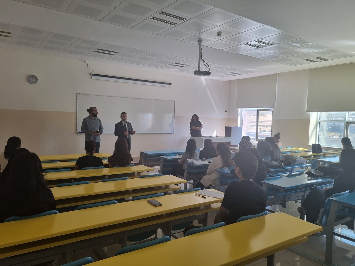 BAYÜ İnsan ve Toplum Bilimleri Fakültesi (@bayu_itbf) on Twitter photo Sayın Dekanımız Prof. Dr. Sedat MADEN, 2025-2026 eğitim öğretim döneminin başlaması sebebiyle Türk Dili ve Edebiyatı Bölümüne hayırlı olsun ziyaretinde bulundu.
<a href="/Bayburtedu/">Bayburt Üniversitesi (BAYÜ)</a>
<a href="/MutluTurkmen/">Mutlu Türkmen</a> Sayın Dekanımız Prof. Dr. Sedat MADEN, 2025-2026 eğitim öğretim döneminin başlaması sebebiyle Türk Dili ve Edebiyatı Bölümüne hayırlı olsun ziyaretinde bulundu.
<a href="/Bayburtedu/">Bayburt Üniversitesi (BAYÜ)</a>
<a href="/MutluTurkmen/">Mutlu Türkmen</a>