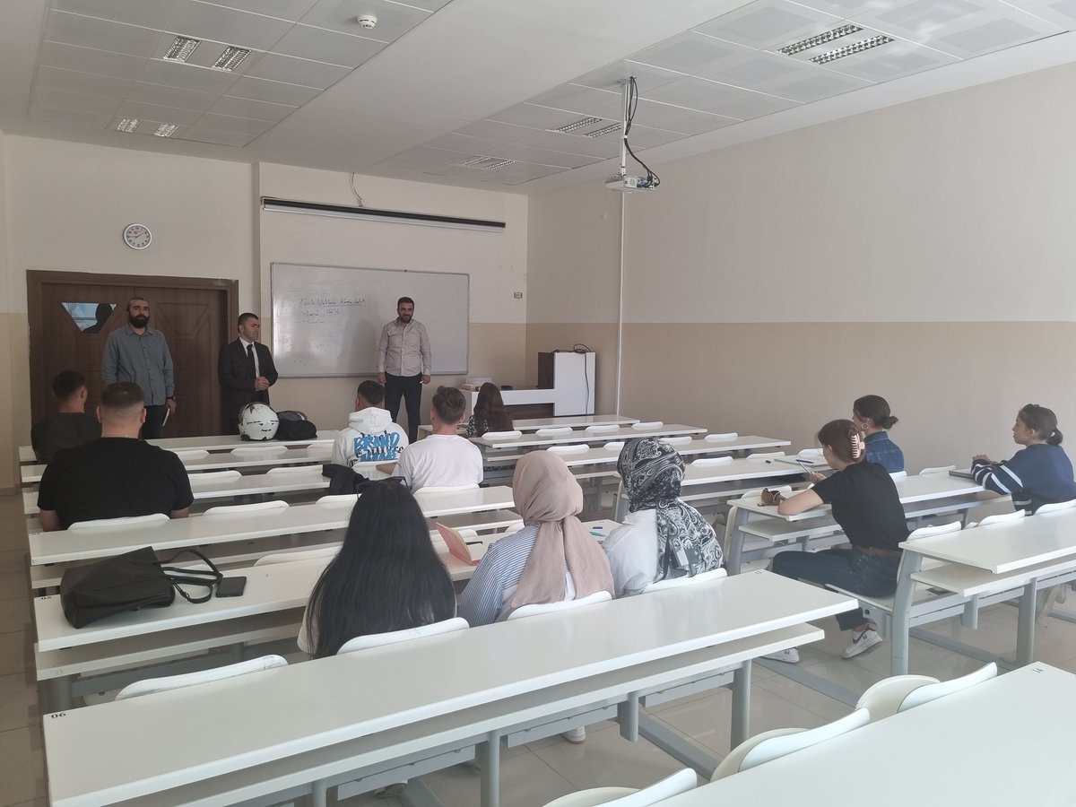 BAYÜ İnsan ve Toplum Bilimleri Fakültesi (@bayu_itbf) on Twitter photo Sayın Dekanımız Prof. Dr. Sedat MADEN, 2025-2026 eğitim öğretim döneminin başlaması sebebiyle Tarih Bölümüne hayırlı olsun ziyaretinde bulundu.
<a href="/Bayburtedu/">Bayburt Üniversitesi (BAYÜ)</a>
<a href="/MutluTurkmen/">Mutlu Türkmen</a> Sayın Dekanımız Prof. Dr. Sedat MADEN, 2025-2026 eğitim öğretim döneminin başlaması sebebiyle Tarih Bölümüne hayırlı olsun ziyaretinde bulundu.
<a href="/Bayburtedu/">Bayburt Üniversitesi (BAYÜ)</a>
<a href="/MutluTurkmen/">Mutlu Türkmen</a>