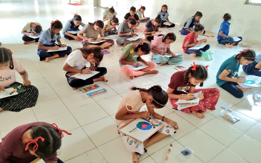 drkalamcsckheda's tweet photo. 🌍✨ Celebrating World Ozone Day – “From Science to Global Action”
@drkalamcsckheda Organised an interactive sessions, video shows & drawing competitions, where young minds shined with creativity, passion & purpose! 🌱🙌
#WorldOzoneDay #CSC-Kheda #SaveOzone https://t.co/Hk3Vcj76vN