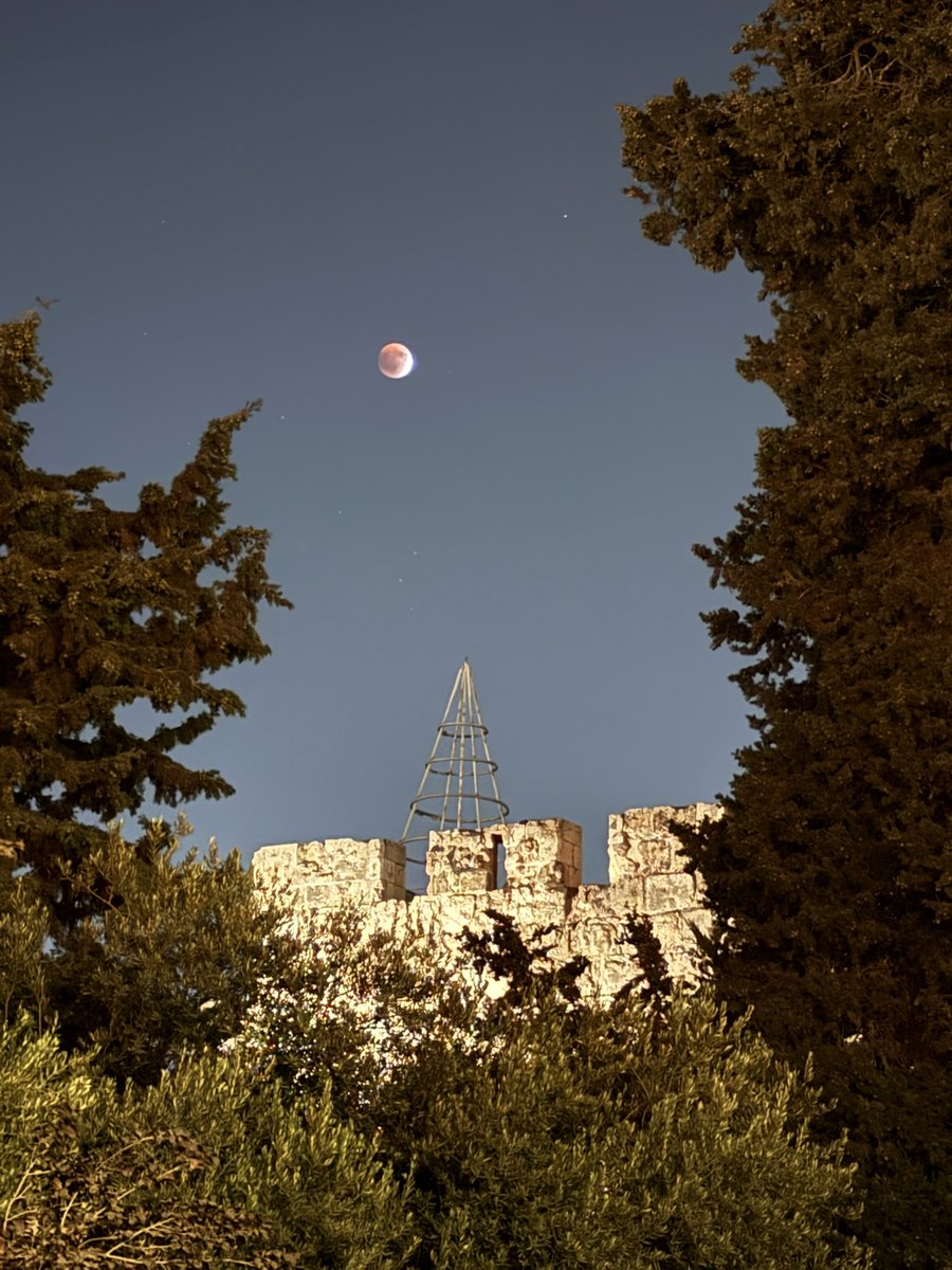 Chad Moore tweet media