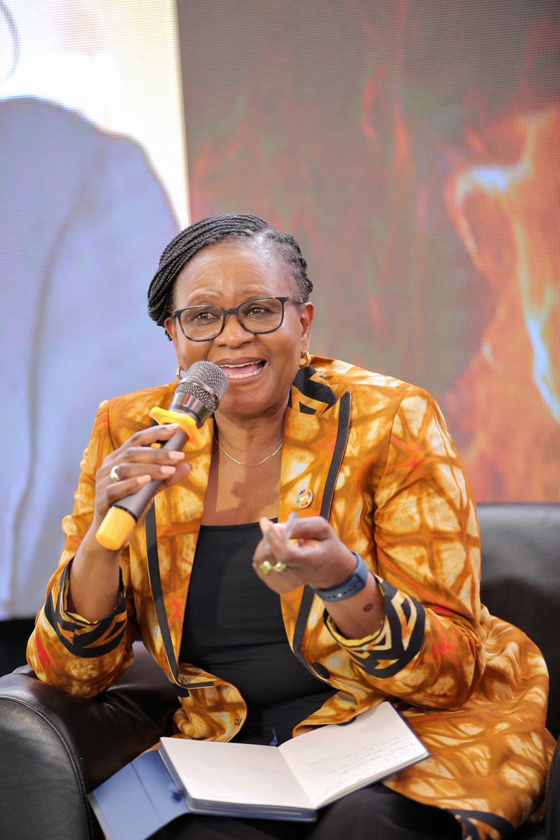 “We can’t talk about teenage pregnancy and talk about only girls, it takes two to entangle
So to manage this both boys and girls should be involved”
~<a href="/GiftMalunga3/">Gift Malunga</a> 

#FireplaceWithUNFPARep