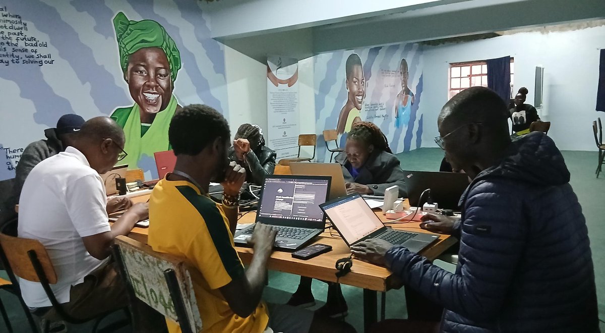 r_tchimera's tweet photo. Fin août 2025, j'ai vécu une expérience forte au Kenya, participant au programme sur le dialogue et la paix entre communautés et États.

Cette immersion m'a confirmé que le droit, l'art et la culture sont essentiels pour rapprocher les peuples et dépasser les divisions.

#KPPC https://t.co/AfDMuLLIkI